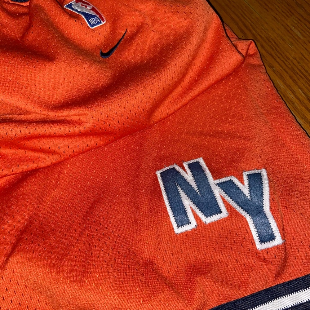 Vintage Nike Basketball (NY Knicks) shorts